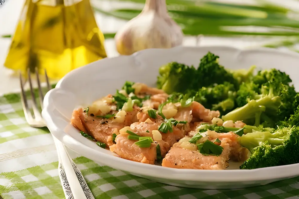 Plato de salmón con brócoli